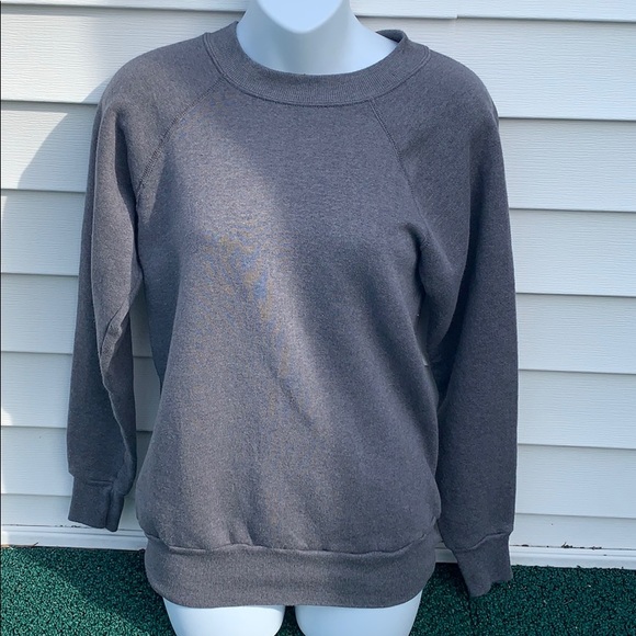 Tops - Grey Sweatshirt